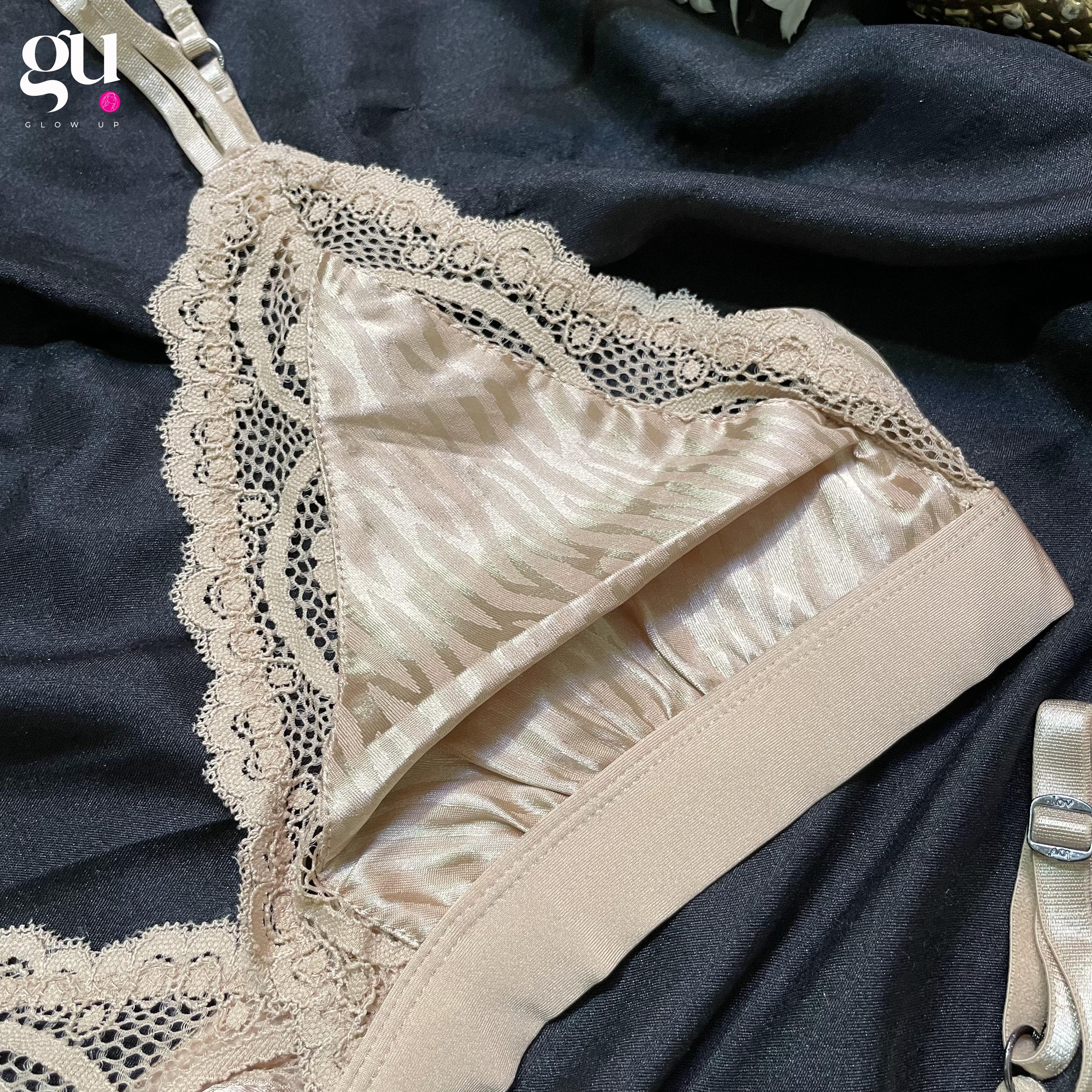 Silk and Sexy Bra Set for Plus Size Women Net on top to look floral