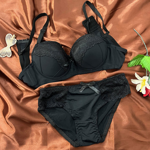 Luxury Lace Wired & Padded Bra and Panty Set – Elegant Women’s Lingerie