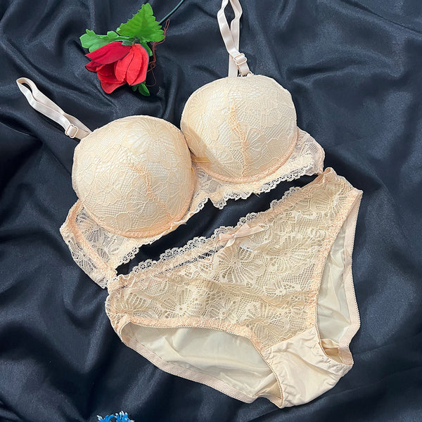 Wired Bra & Panty With Sportable Pads