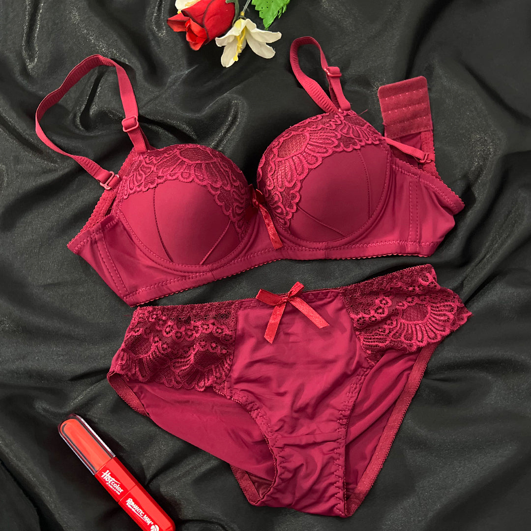 Luxury Lace Wired & Padded Bra and Panty Set – Elegant Women’s Lingerie