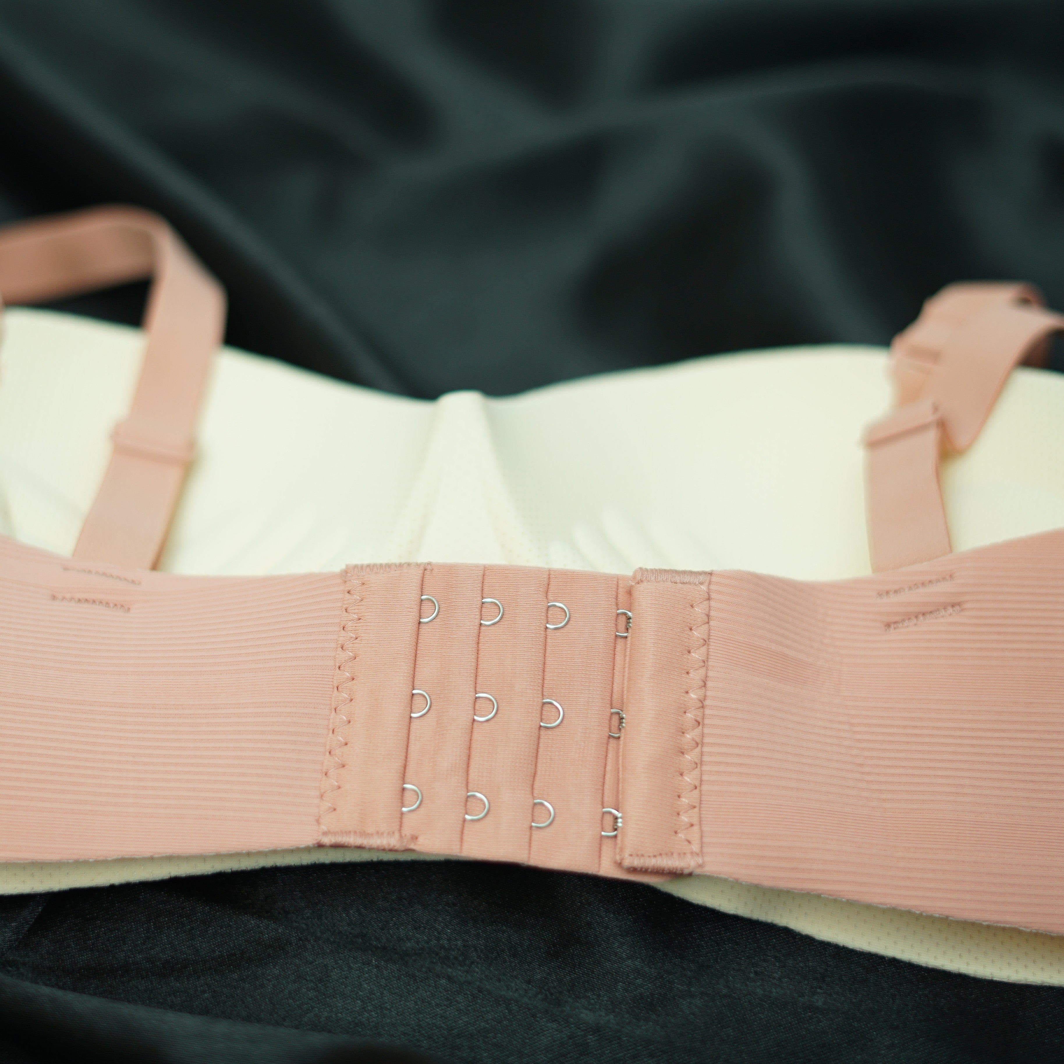 2 in 1 Soft Foam Bra – Comfort & Versatile Support can use with strap & without strap